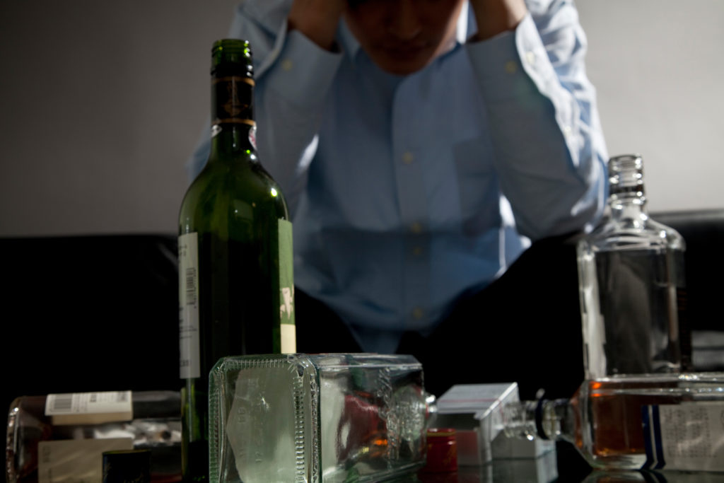 AlkoholikerTypen nach Jellinek Diagnose & Therapie